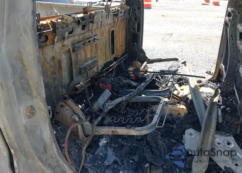 2021 Chevrolet Silverado 1500 4Wd Short Bed Lt из США, поврежденный, VIN 1GCUYDED7MZ116794